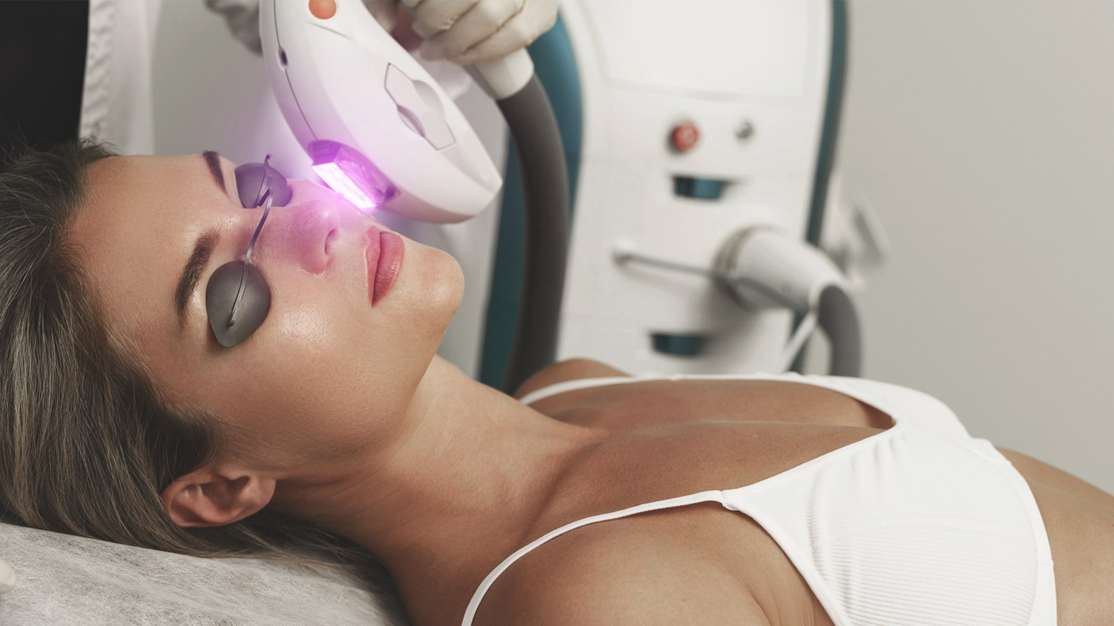 IPL photofacial treatment being performed at The Laser Lounge & Skin